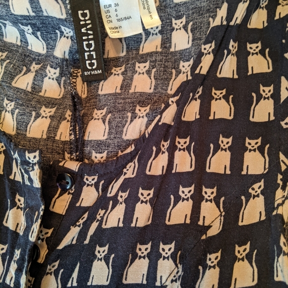 Adorable H&M dress for cat lovers 🐱 size 6 - Picture 2 of 4